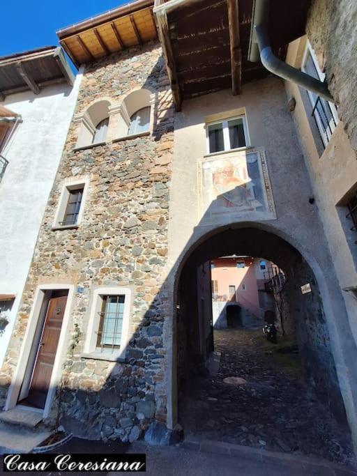 Willa Antica Torre Del Castello Casa Ceresiana Carabietta Zewnętrze zdjęcie
